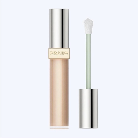 PRADA - Picture 1 of 3